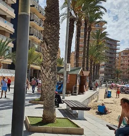 Apartament Junto Al Mar ,1 Linea Apartment *